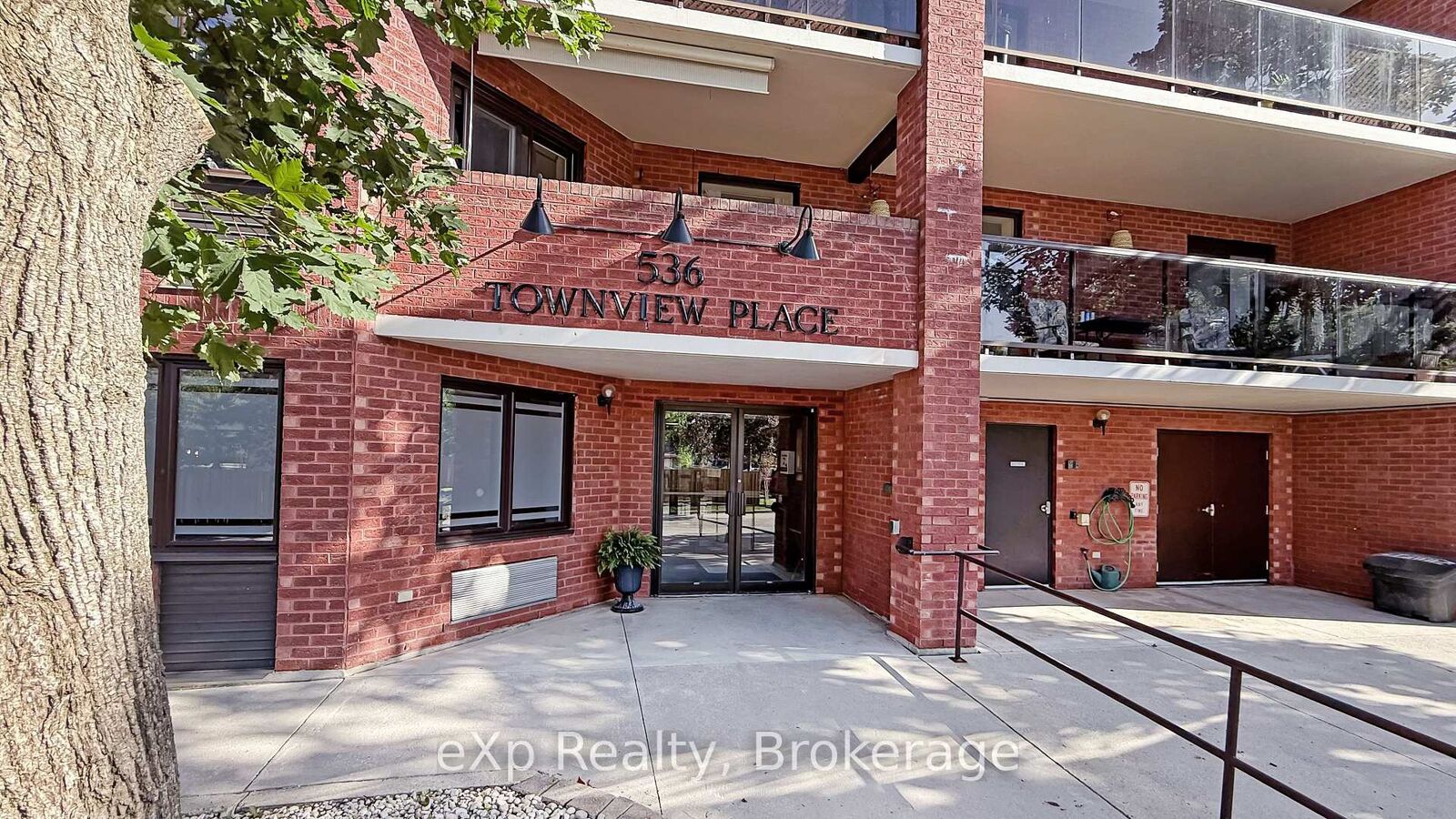 Property Photo: 536 11th Avenue 402 ON N4N 2S4