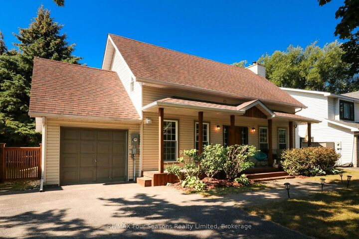 Property Photo: 173 Brooker Boulevard ON L9Y 0M2