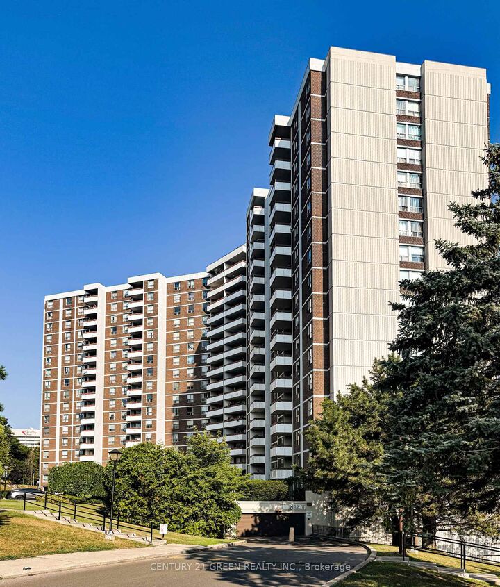 10 Edgecliff Golfway Ph 3  Toronto ON M3C 3A3 photo