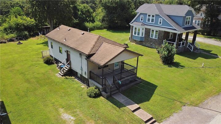 Property Photo:  4323 Armorhill  PA 15120 