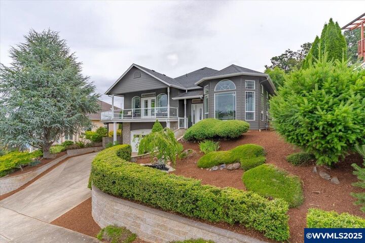 Property Photo: 958 Limelight Av NW OR 97304