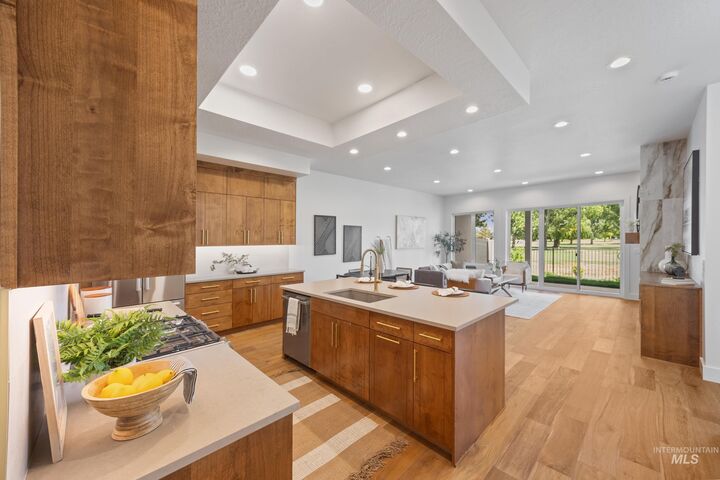 Property Photo:  6520 S Astoria Ave  ID 83642 