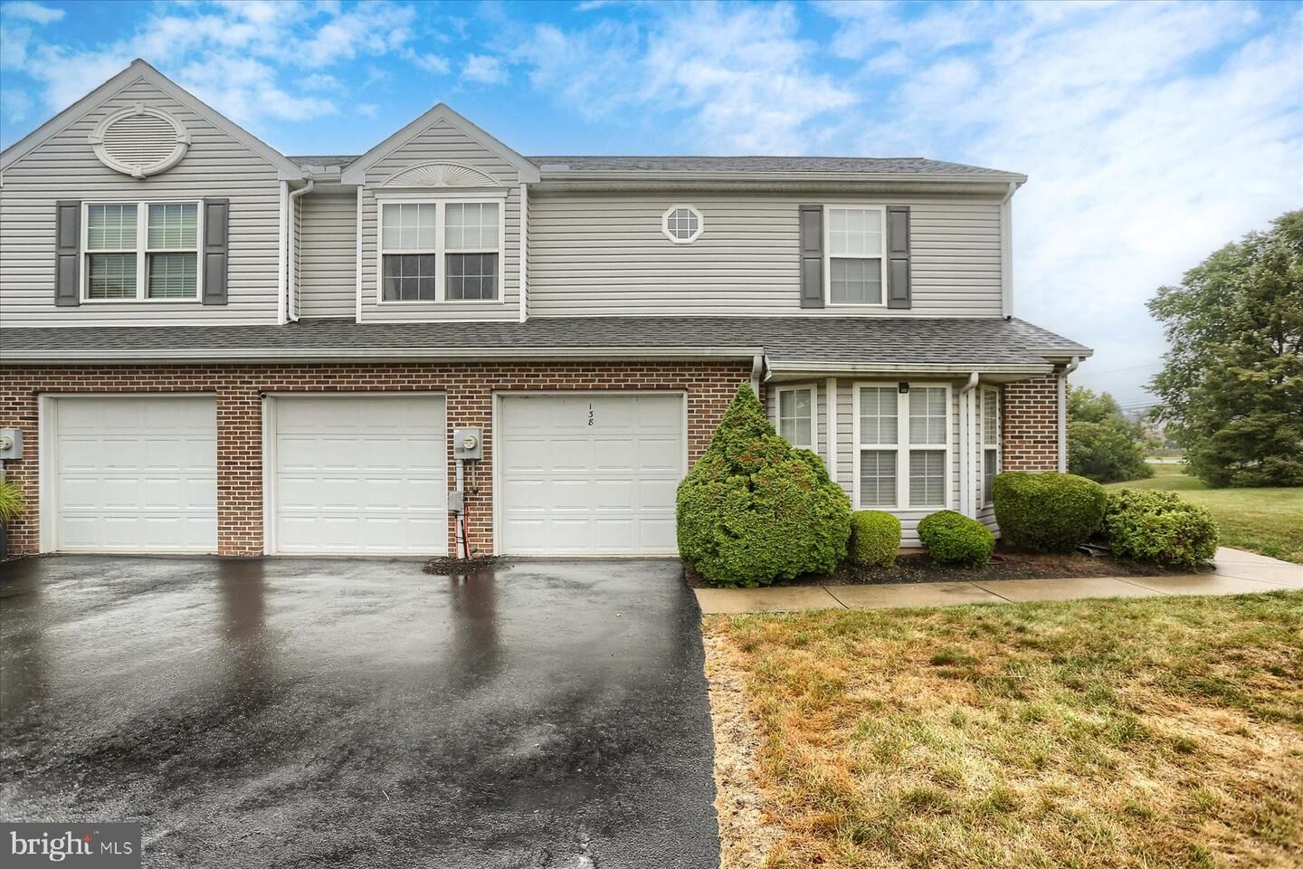 Property Photo: 138 Kestrel Court PA 17036