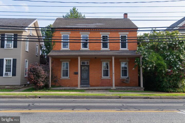 6 E Main Street  Mountville PA 17554 photo