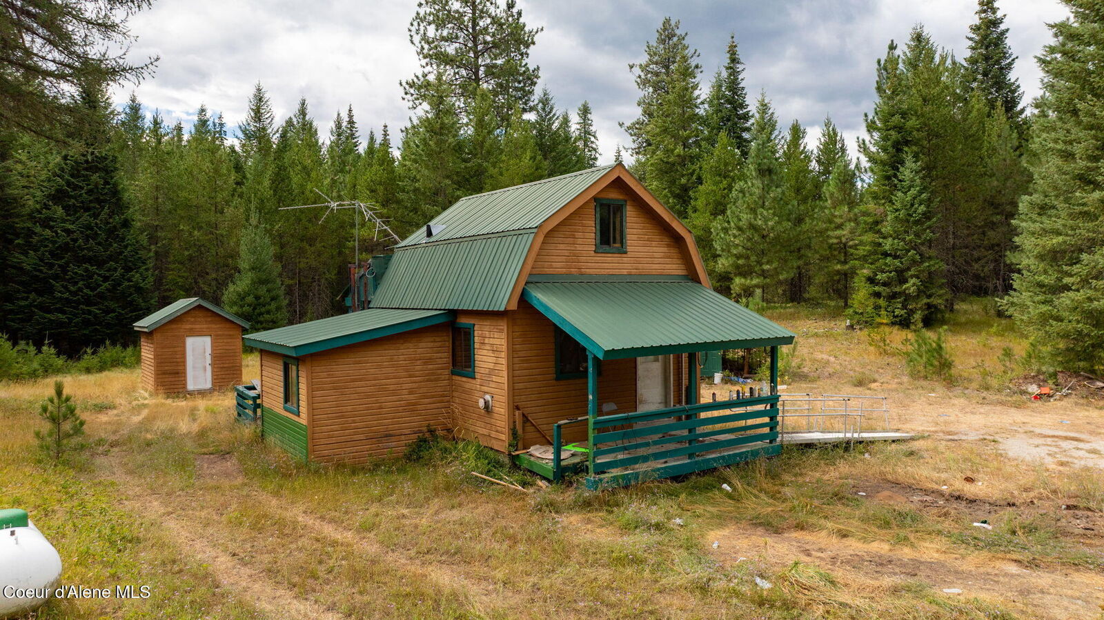 Property Photo:  404 Hopkins Rd  ID 83864 