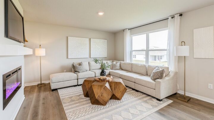 Property Photo:  8 Verbena Lane SW  IA 52404 