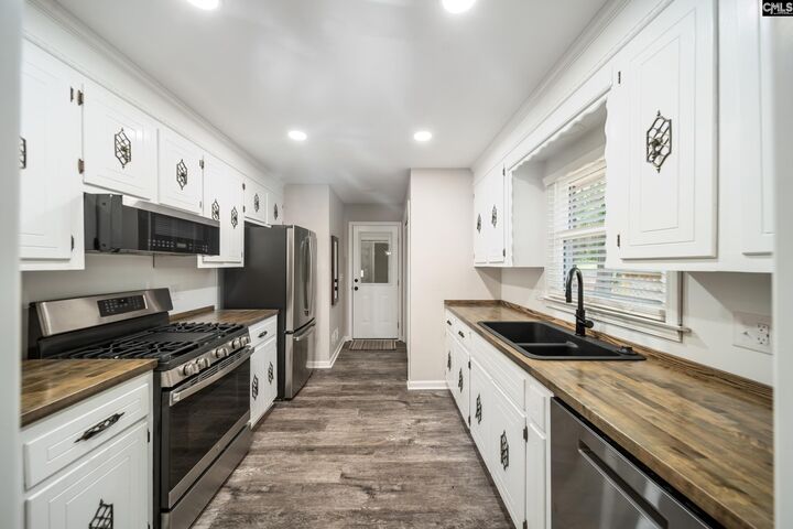 Property Photo:  232 Piney Grove  SC 29210 