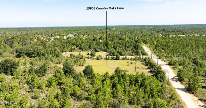 Property Photo: 15905 Country Oaks Lane FL 32466