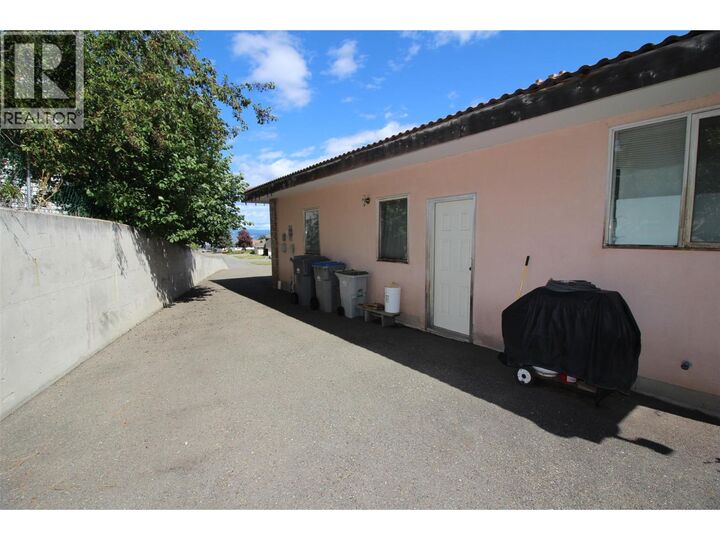 Property Photo: 786 Gifford Court BC V1S 1K4