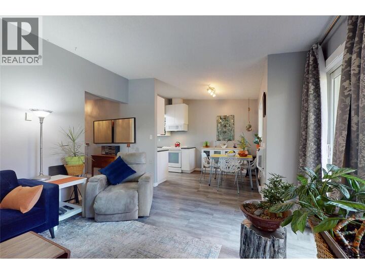 Photo de la propriété: 240 McIntosh Road 211 BC V1X 2C4