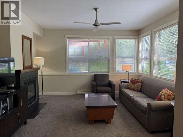 2049 Summit Drive 115D — photo 1