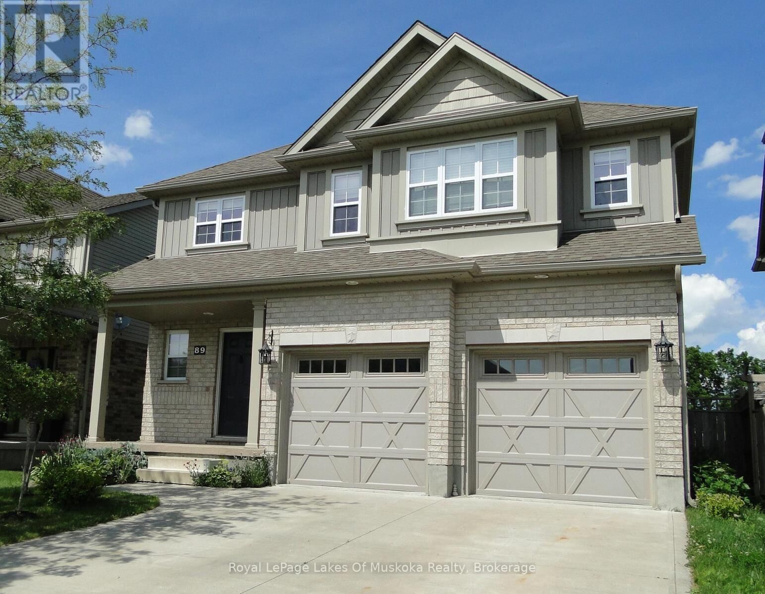 Property Photo:  89 Davis Street  ON N1E 0G2 