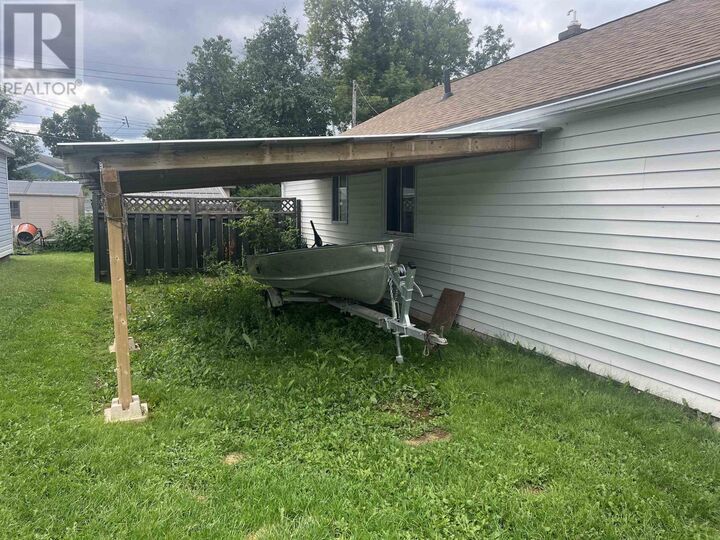 Property Photo:  21 Grenville Ave  ON P0T 1C0 