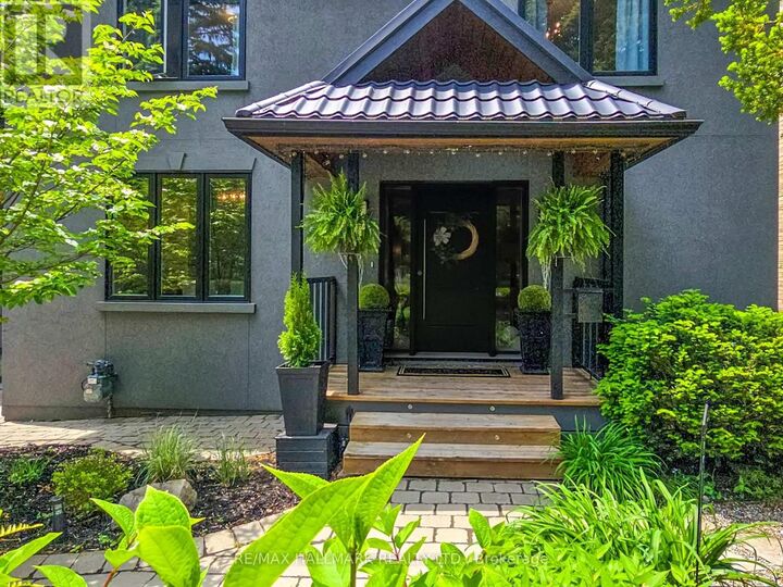 Property Photo:  30 Larwood Boulevard  ON M1M 2M5 
