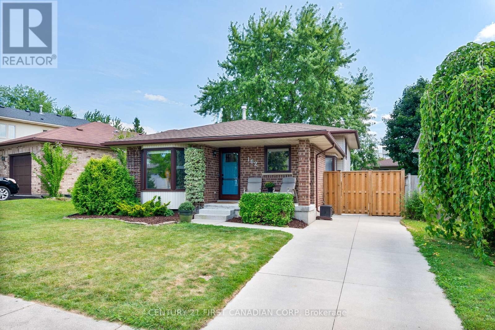 Photo de la propriété: 162 Ashley Crescent ON N6E 3P9