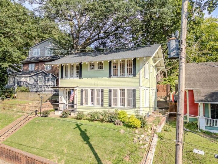 Property Photo:  214 E 3rd Street E  GA 30161 