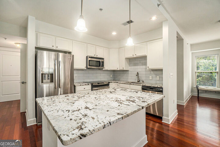 Property Photo: 200 River Vista Drive 307 GA 30339