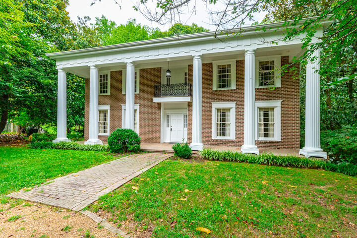 Property Photo: 206 Palisades Drive TN 37377