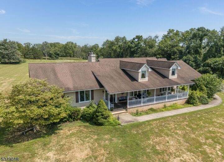 80 Deer Hill Rd  Tewksbury Twp. NJ 08833 photo