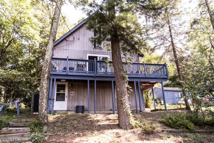 Property Photo:  29 Hillside Dr  NJ 07461 