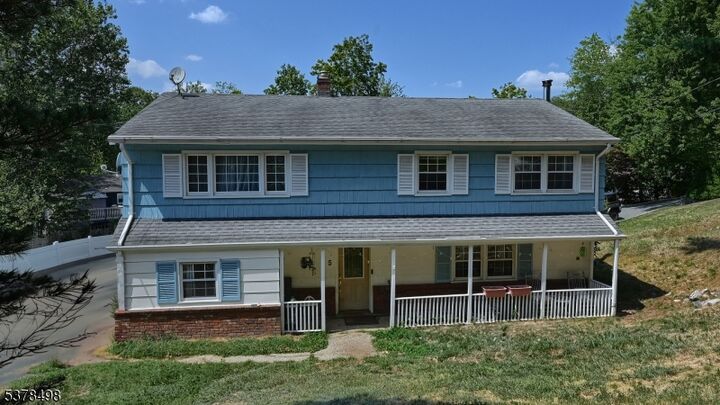 5 Wolfe Dr  Wanaque Boro NJ 07465 photo