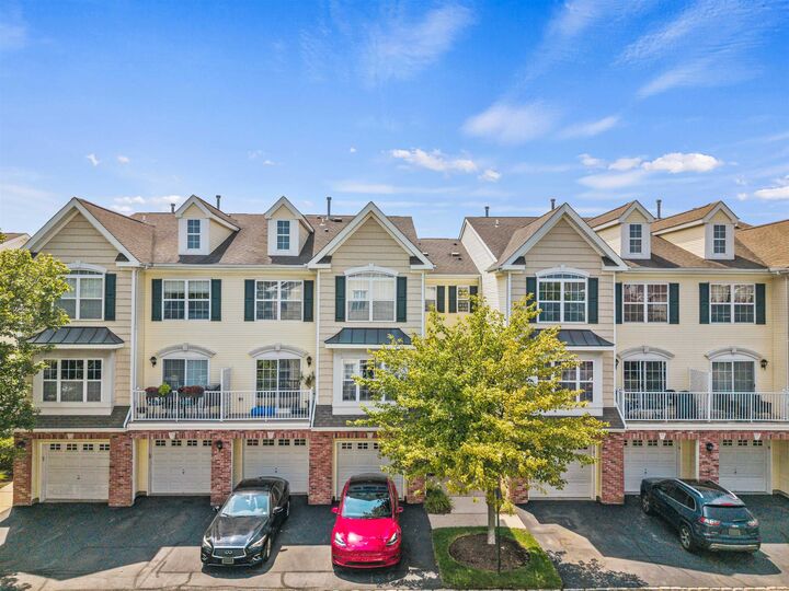 32 Marina Dr  Bayonne NJ 07002 photo