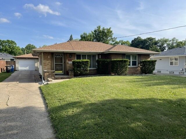 3018 Shawnee Avenue  Des Moines IA 50310 photo