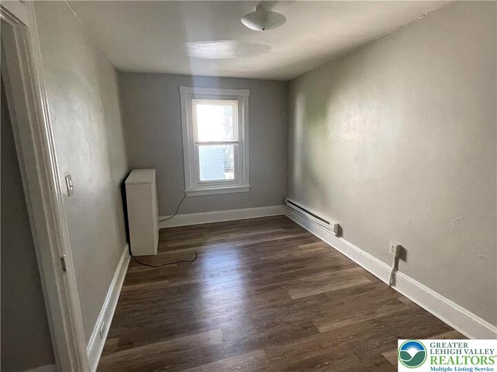 Property Photo:  650 N New Street E 6  PA 18018 
