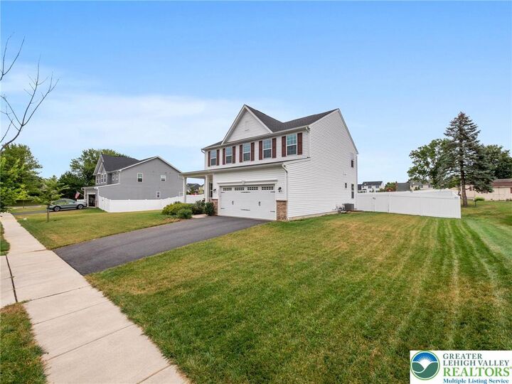 Property Photo:  2560 14th Street  PA 18020 
