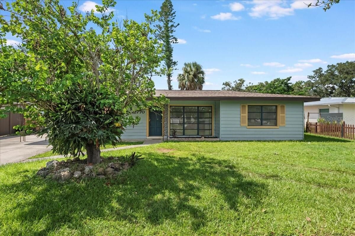 Property Photo: 2770 Wood Street FL 34237
