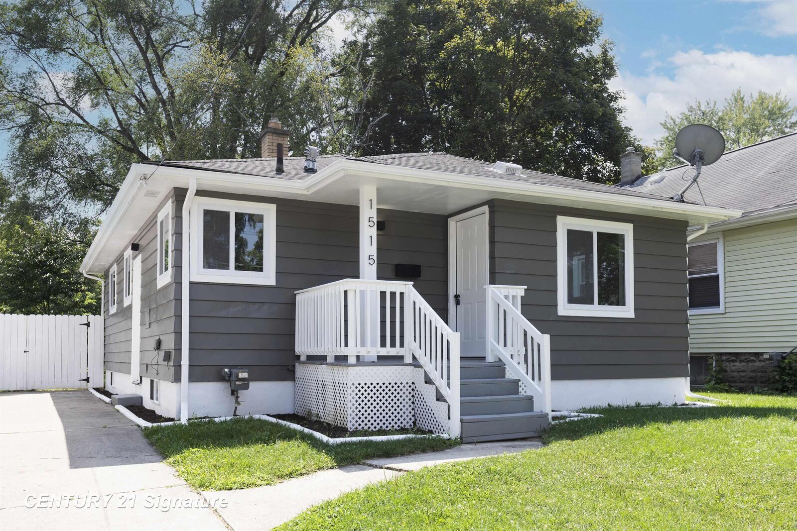 Property Photo:  1515 Beech Street  MI 48602 