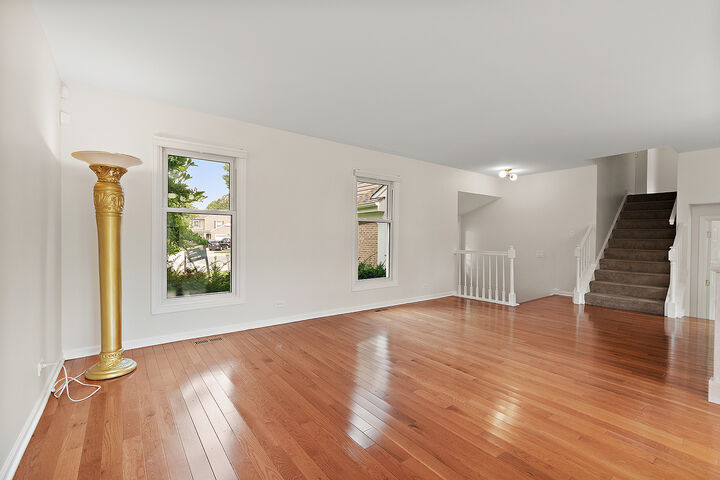Property Photo:  2275 Norwich Court  IL 60565 