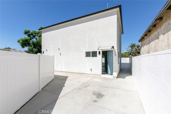 Property Photo: 7823 Ferncola CA 91352