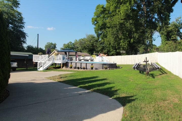 Property Photo:  117 Coarsey Blvd  TN 37075 