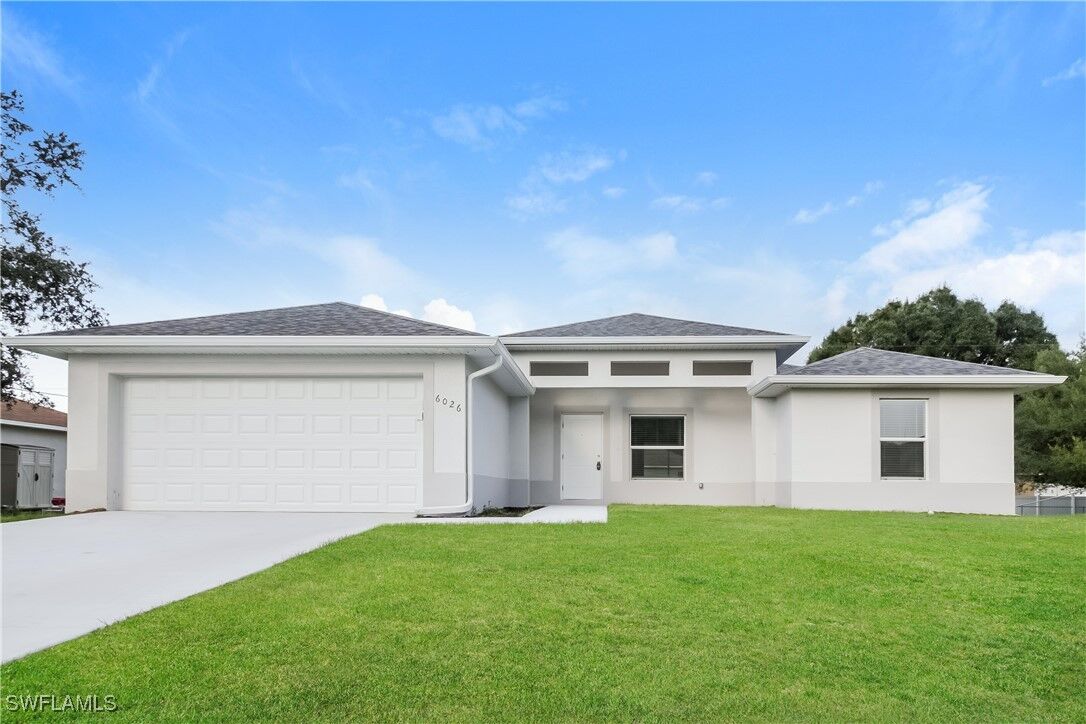 Property Photo:  6026 Latimer Avenue  FL 33905 