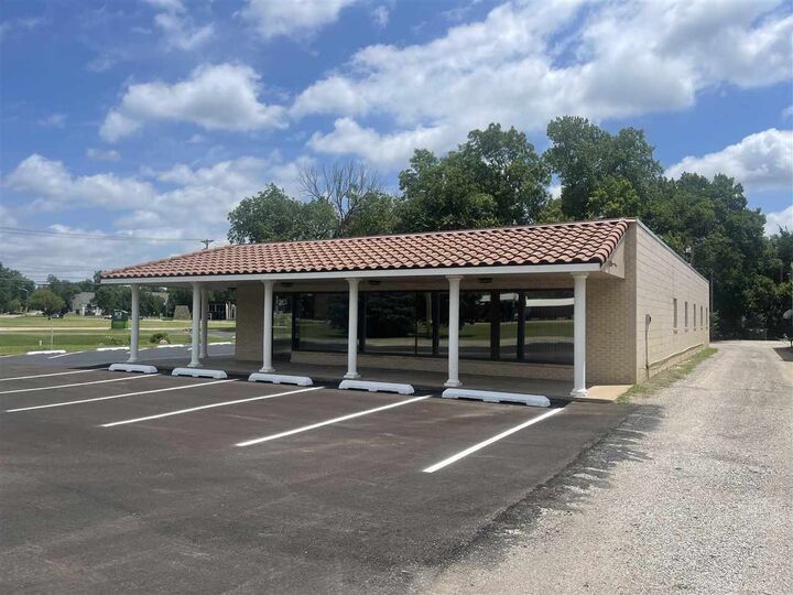 Property Photo:  525 Monument  OK 74601 