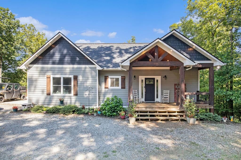 Property Photo:  125 Winding Creek Road  GA 30513 