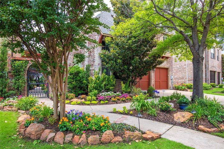 33 Glistening Pond Drive  Frisco TX 75034 photo