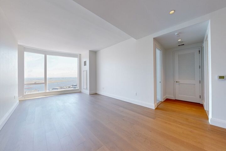 Property Photo: 240 Devonshire Street 5609 MA 02110