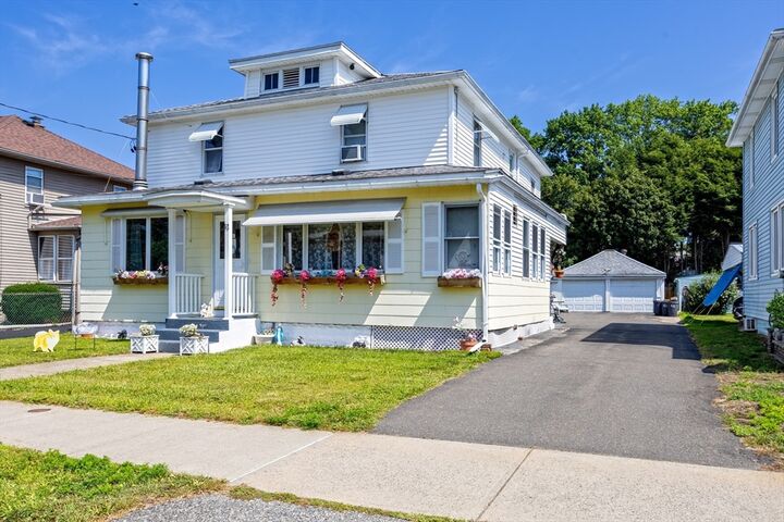 62 Charpentier Blvd  Chicopee MA 01013 photo