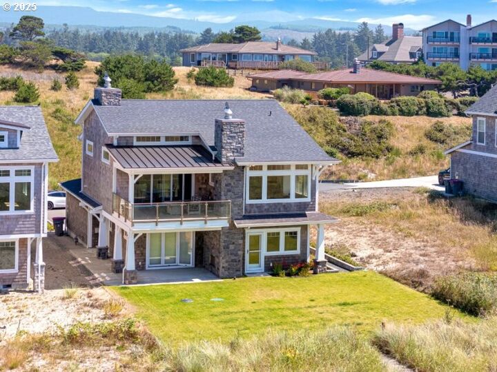 Property Photo: 1398 N Ocean Ave OR 97138