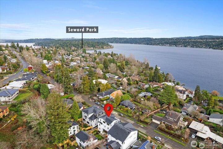 Property Photo:  6915  55th Avenue S A  WA 98118 