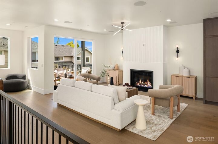 Property Photo:  136  8th Court  WA 98033 