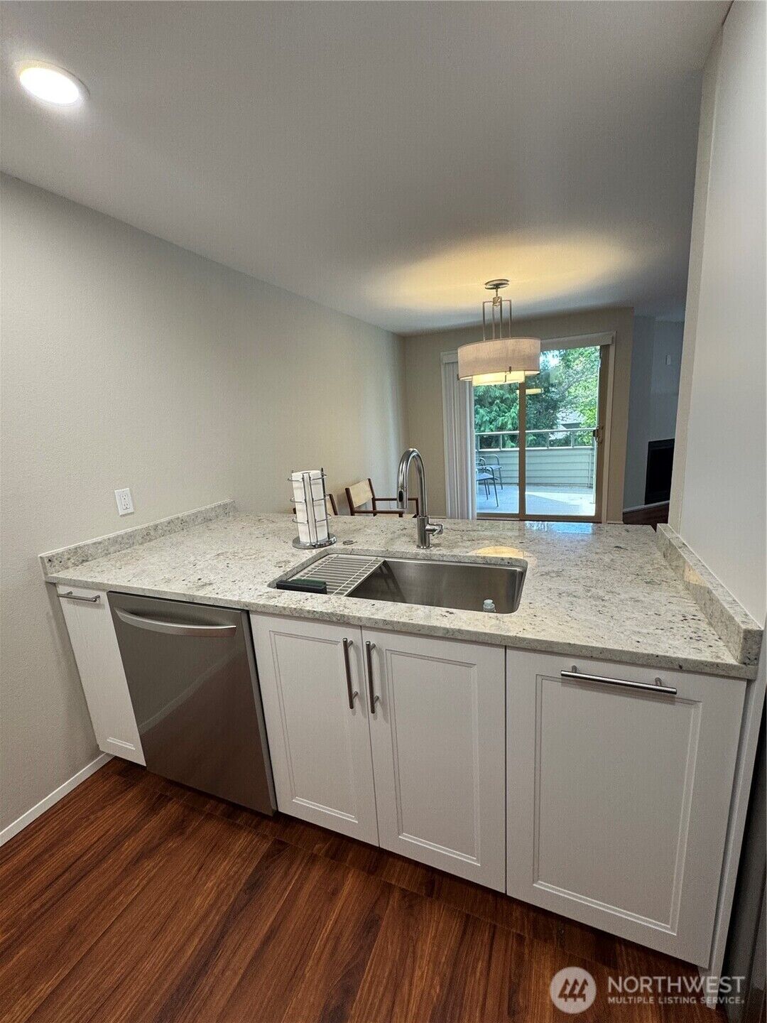 Property Photo:  11630 NE 70th Place B  WA 98033 