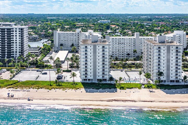 Property Photo: 3301 S Ocean Boulevard 105 FL 33487