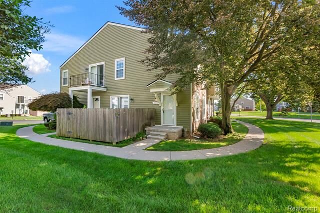 23507 N Rockledge  Novi MI 48375 photo