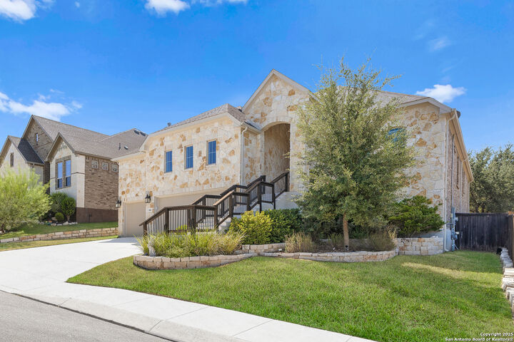 Property Photo: 1806 Lawson Ridge TX 78258