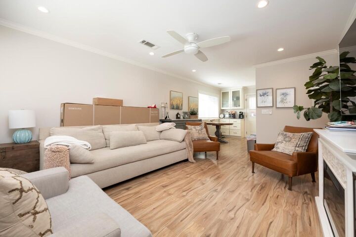 Property Photo:  725 Laurel Avenue A  CA 94010 