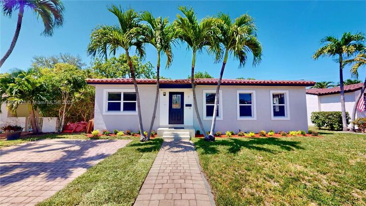 Property Photo: 7 Montilla Ave FL 33134