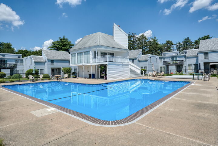 Property Photo:  7 Cinnamon Springs 7  CT 06074 